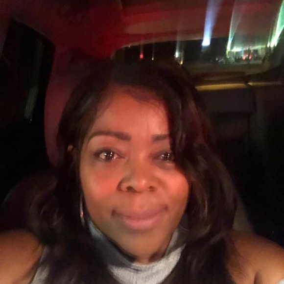 Meet your Posher, Erica - Picture 1 of 1